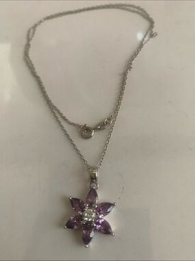 Sterling Silver Amethyst Flower Pendant Necklace